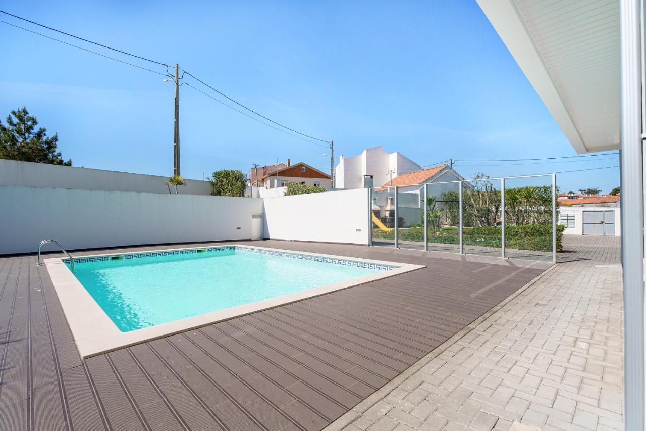 Alohouse Nazare Apartment ภายนอก รูปภาพ